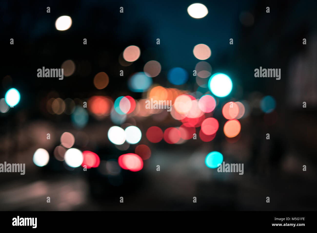 Vista offuscata di luci della città Foto Stock