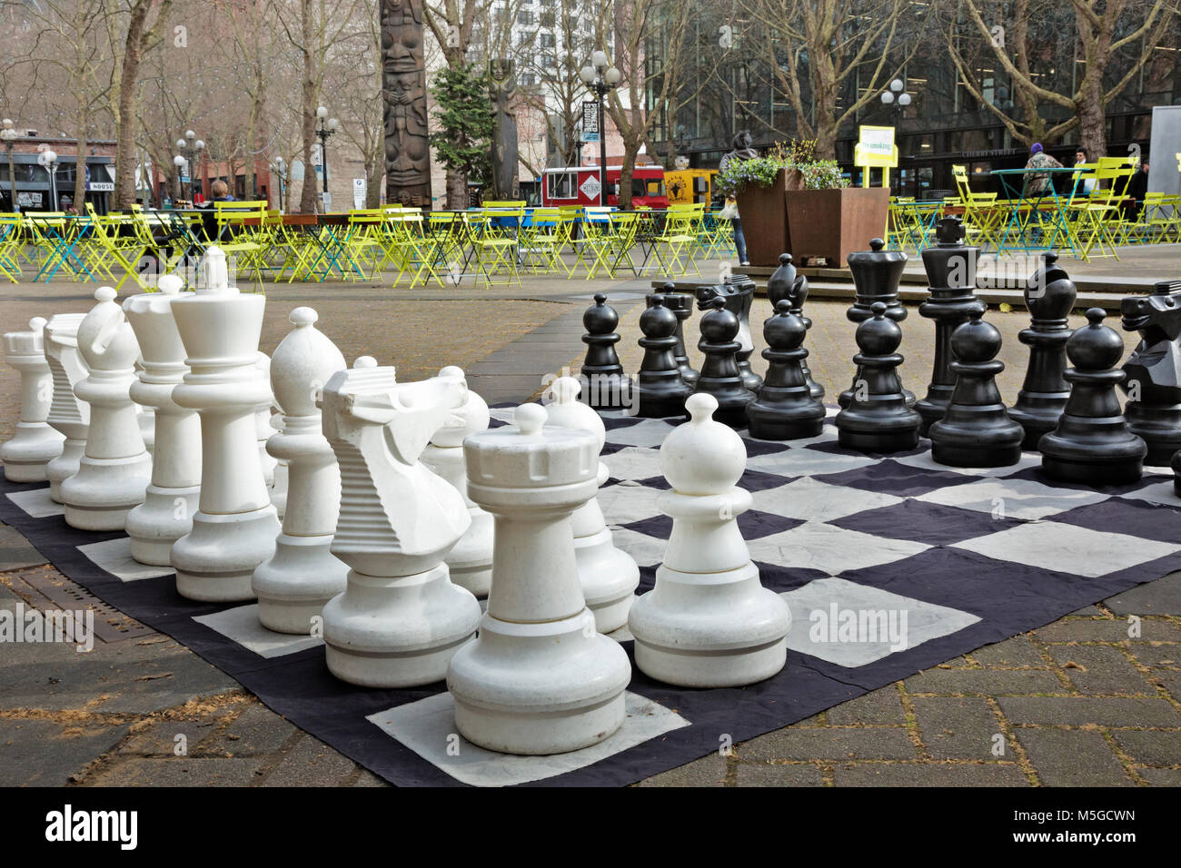 WA13665-00...WASHINGTON - grande set di scacchi all'aperto, tavoli, sedie, tavoli da ping pong e giochi di foosball per un luogo divertente. 2017 Foto Stock