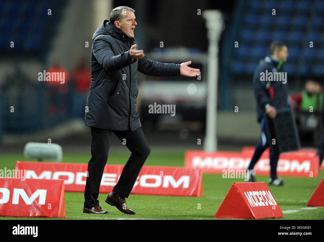 CRACOV, Polonia - 29 novembre 2015: T-Mobile Extra Campionato Premier polacco Football League Wisla Cracov Cracovia Cracov Derby o/p: Kazimierz Moskal Foto Stock