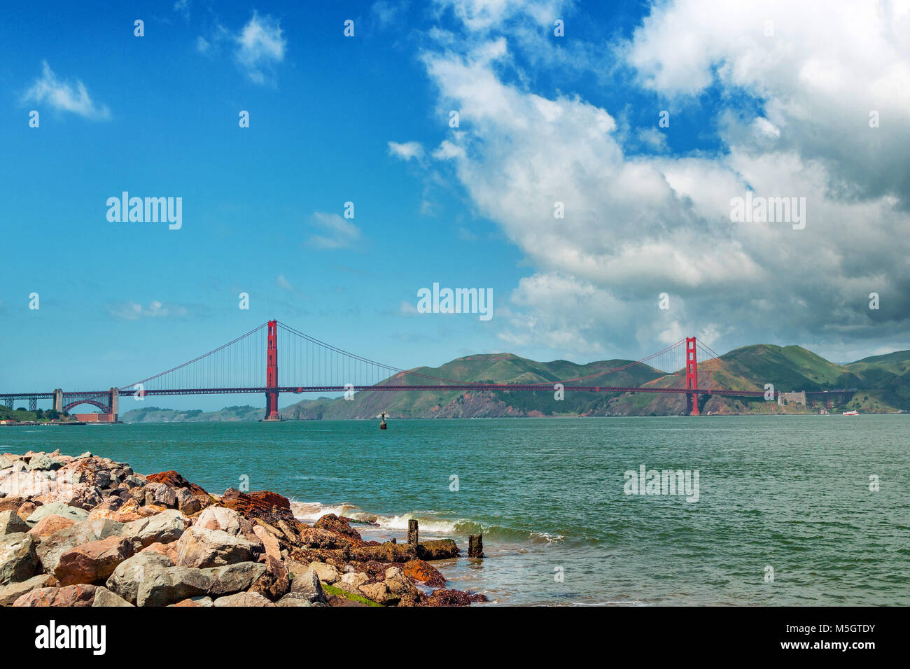 Golden Gate bridge giorno paesaggio, San Francisco. Foto Stock