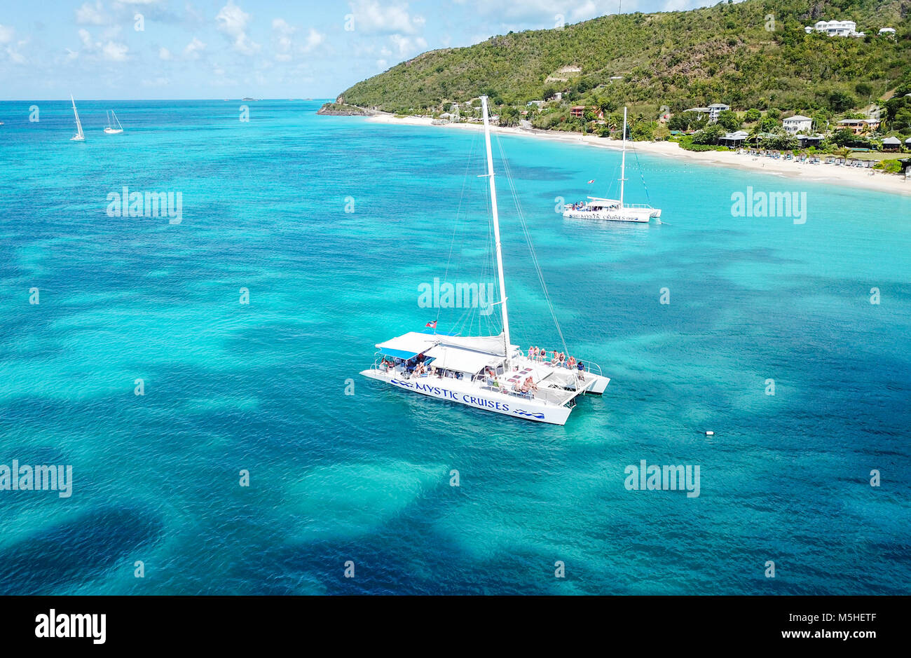 Mystic Cruises catamarano turistico, Turner's Beach, Picarts Bay, Antigua Foto Stock