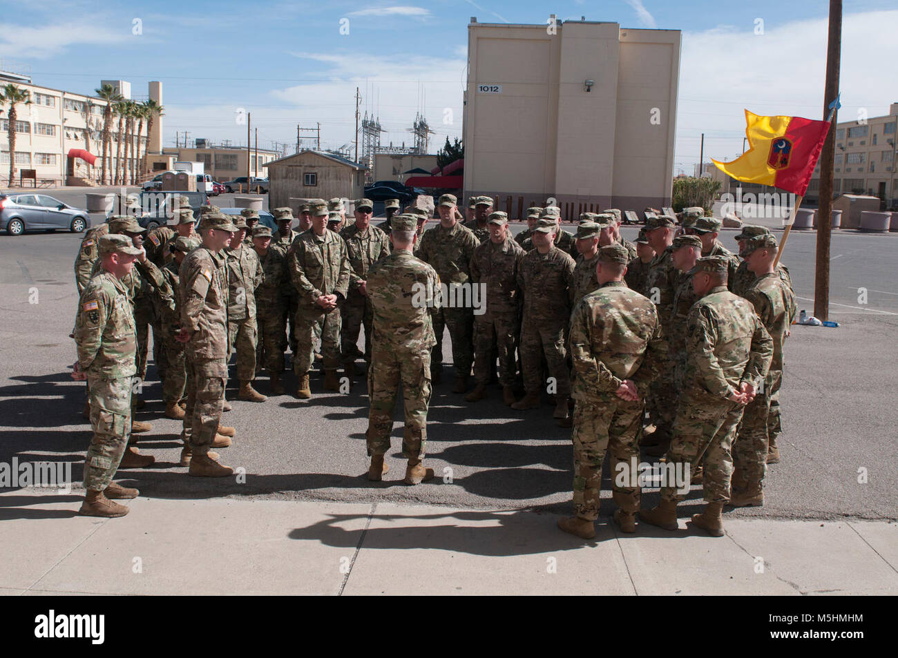 Il 678th aria difesa battaglione, Carolina del Sud Esercito Nazionale Guardia, con sede in Eastover, Carolina del Sud è indirizzata da Col. David e gambo Commander, decimo esercito aria e la difesa missilistica comando in Ft. Bliss, Texas, il 10 febbraio, 2018. Foto Stock