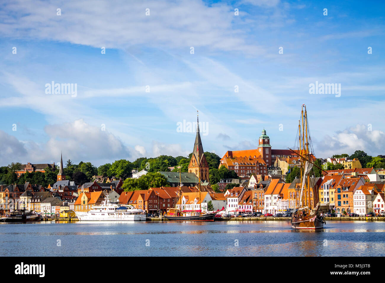 Germania, Schleswig-Holstein, Flensburg, vista sulla città e il porto Foto Stock