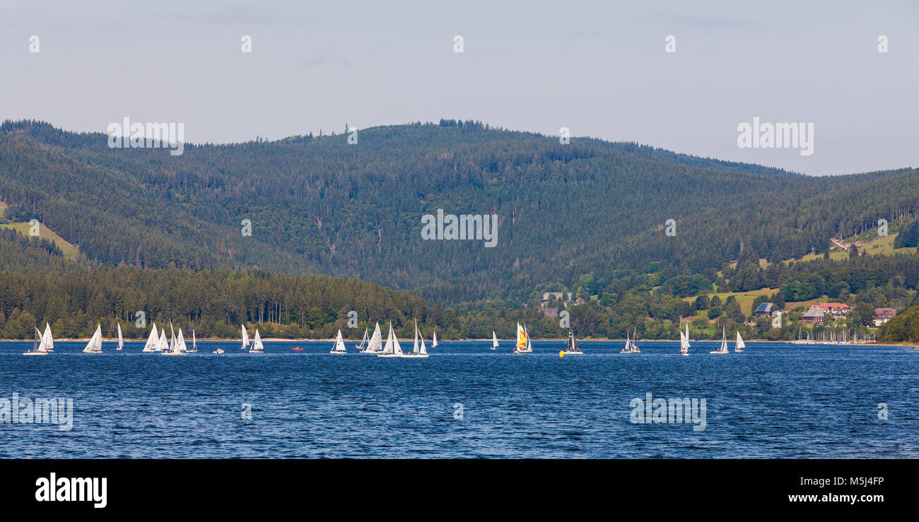 Deutschland, Baden-Württemberg, Schwarzwald, Hochschwarzwald, Schluchsee, Segelboote, regata, Segelregatta Foto Stock