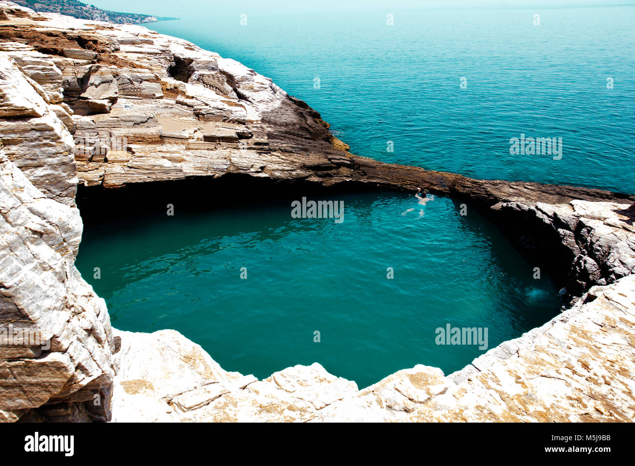 Piscina naturale Giola, Thassos, Grecia. Meraviglia della natura. Foto Stock