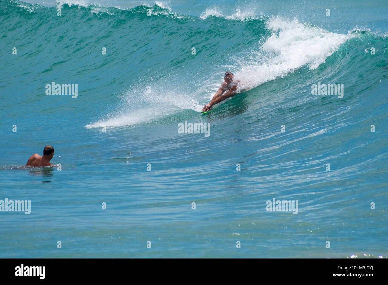 Body surfing a Manly Beach Foto Stock