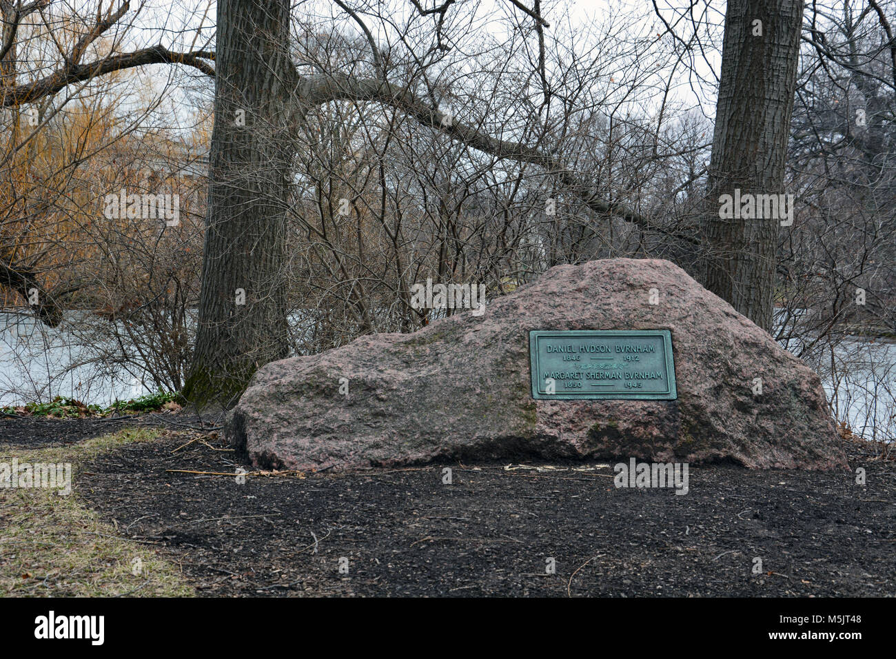Daniel Burnham del complotto di famiglia presso il centro storico di cimitero di Graceland e Arboretum trattiene il finale di luoghi di riposo per molti di Chicago's prominenti cittadini. Foto Stock