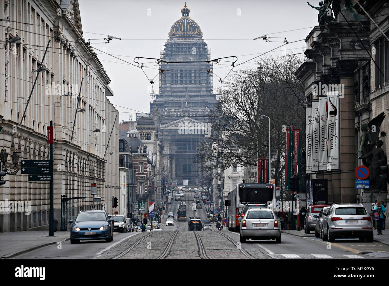 Il palazzo di giustizia o il tribunale di Bruxelles è il più importante edificio di corte in Belgio. Foto Stock