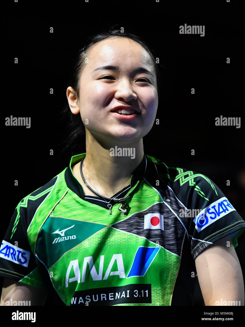 Londra, UK, 24 feb 2018. Mima Ito e Hina Hayata del Giappone durante la International Table Tennis Federation World Team Cup - Donne Semi-Final match tra Kim Nam Hae e Cha Hyo Sim della RPD di Corea a scatola di rame Arena . Credito: Taka G Wu Foto Stock