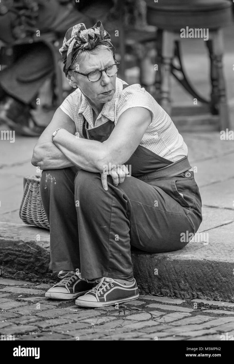 1940s rievocazione fine settimana presso il National Tramway Museum, Crich, Derbyshire, England, Regno Unito Foto Stock