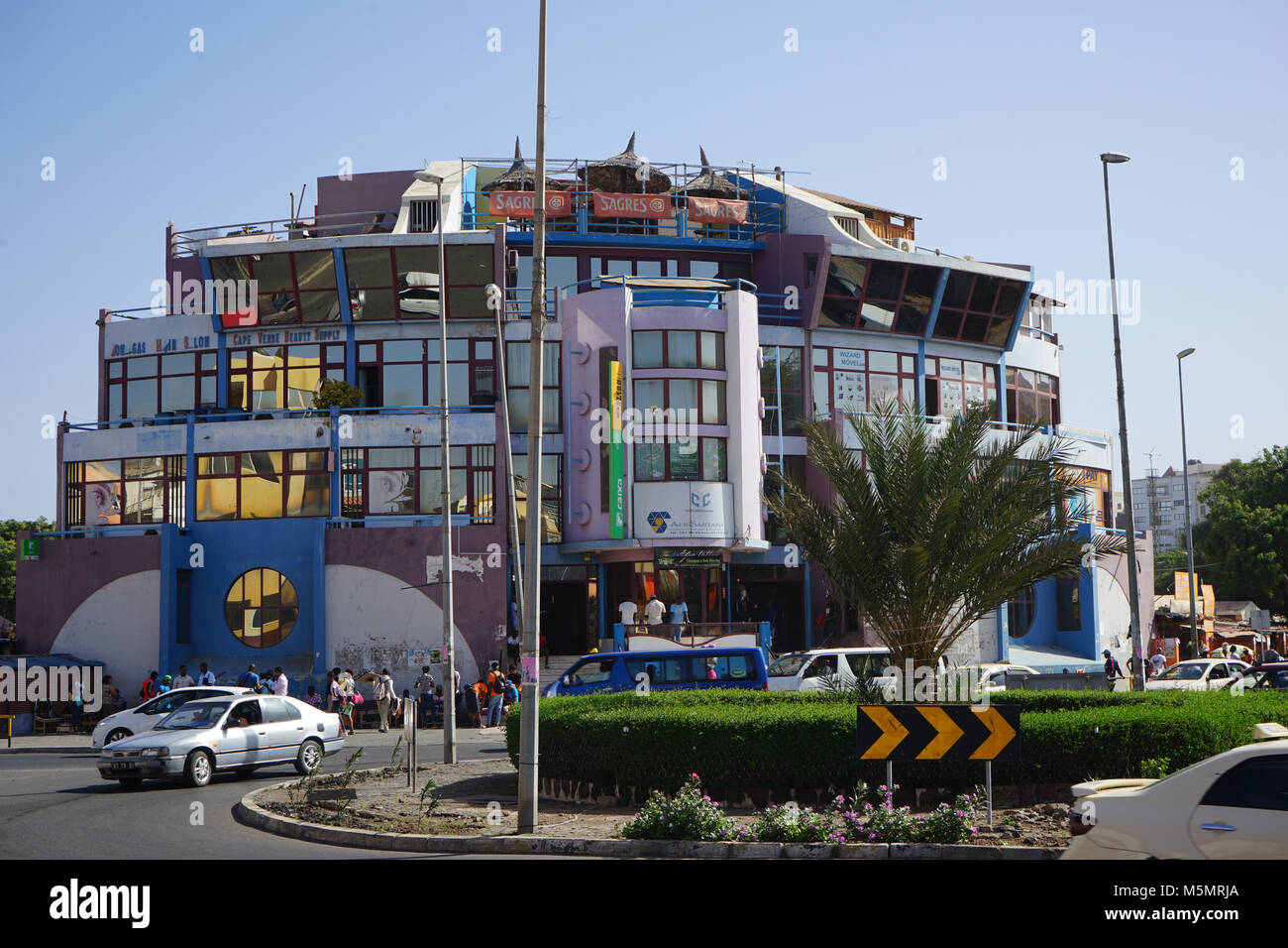 Zona shopping vicino mercato Sucupira, Praia, isola di Santiago, Capo Verde Foto Stock