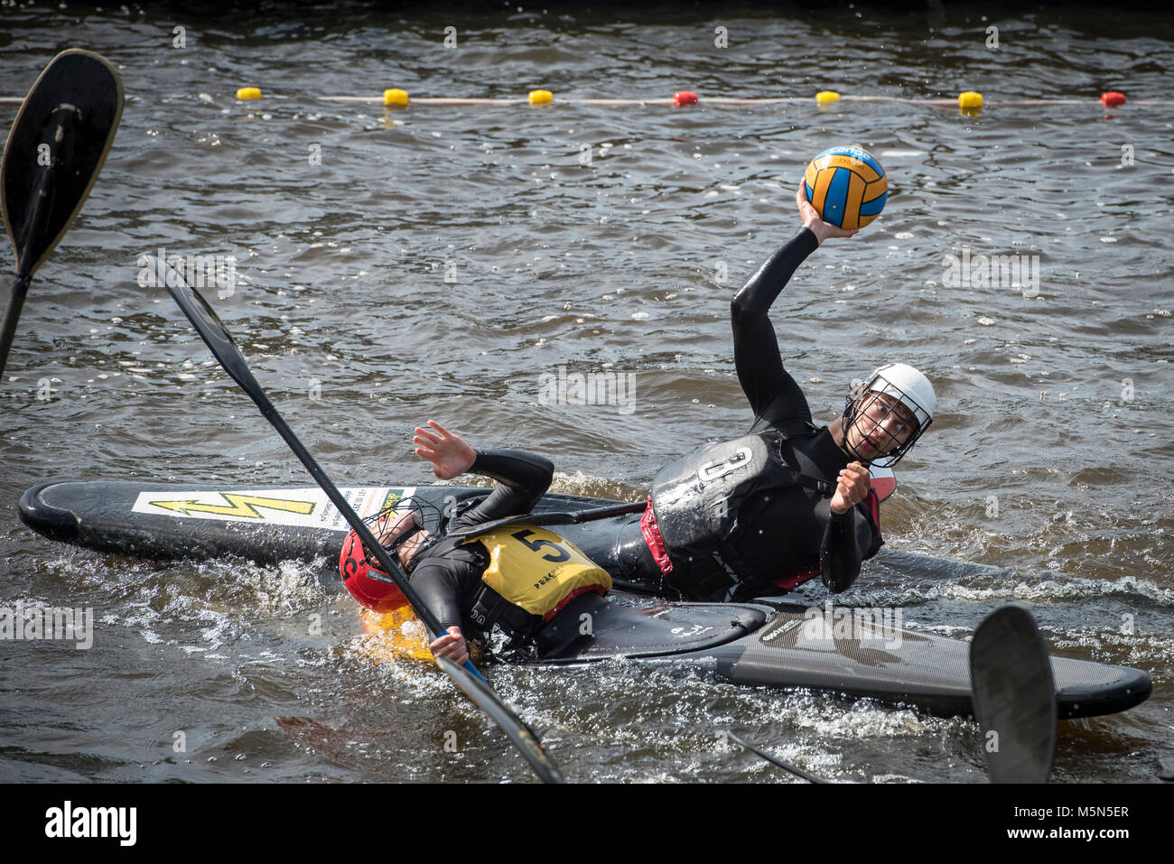 I Paesi Bassi. Uithoorn. 14-05-2017. Canoa polo Foto Stock