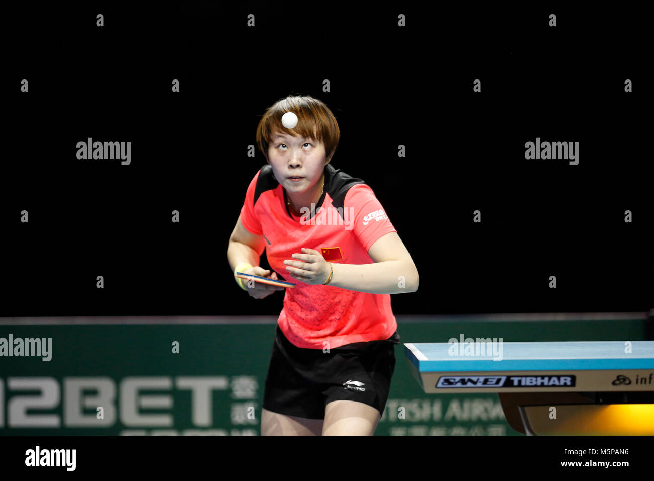 Londra, Regno Unito. 24 Febbraio, 2018. Zhu YULING della Cina durante la ITTF World Team Cup match tra Zhu YULING di Cina e DOO Hoi Dem di Hong Kong -, semifinali uomini raddoppia corrispondono a febbraio 24, 2018 in scatola di rame Arena, Olympic Park, Londra. Credito: Michal Busko/Alamy Live News Foto Stock