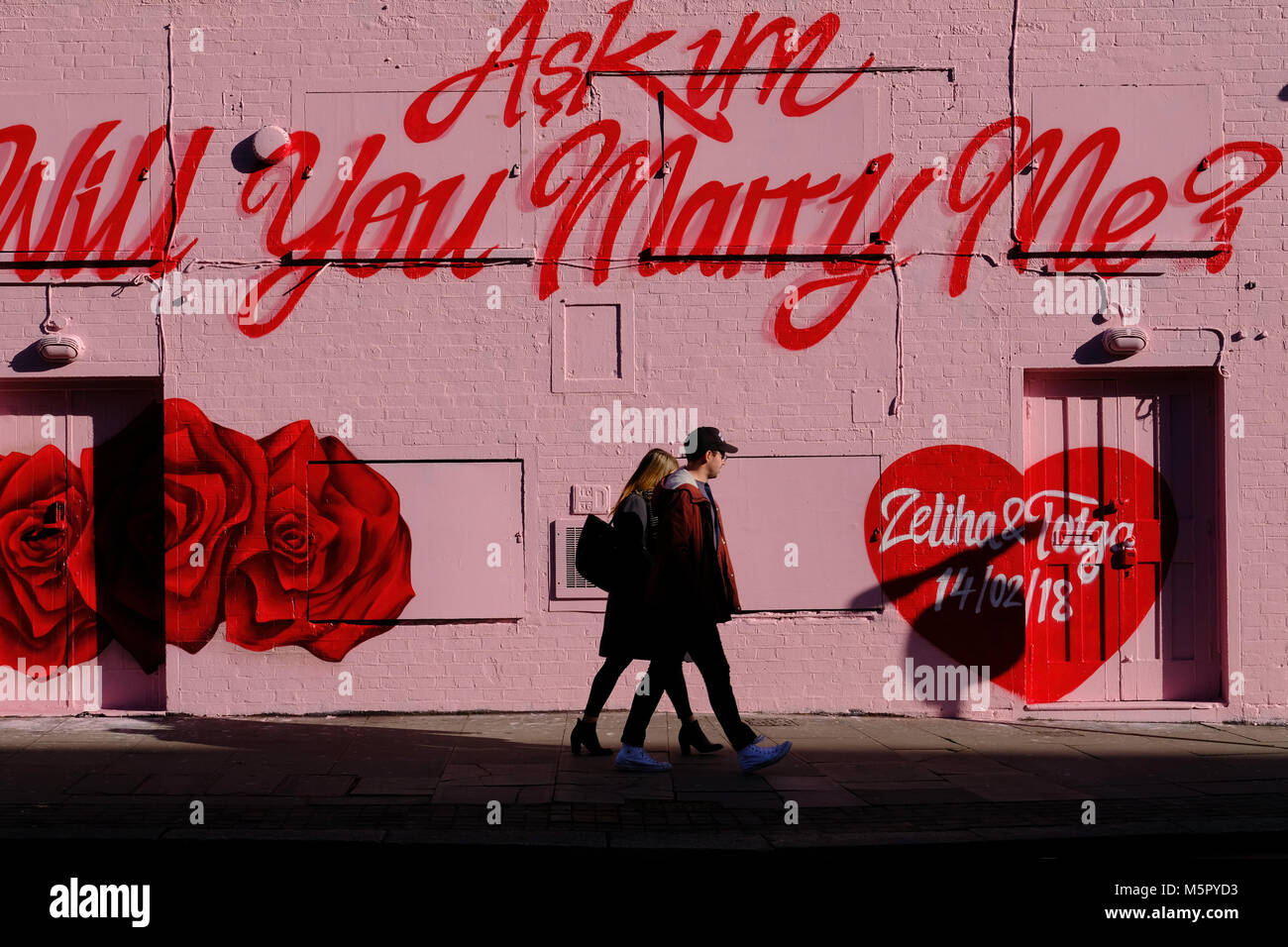 Graffiti e pitture murali di arte, Great Eastern Street, Shoreditch, London, Regno Unito Foto Stock