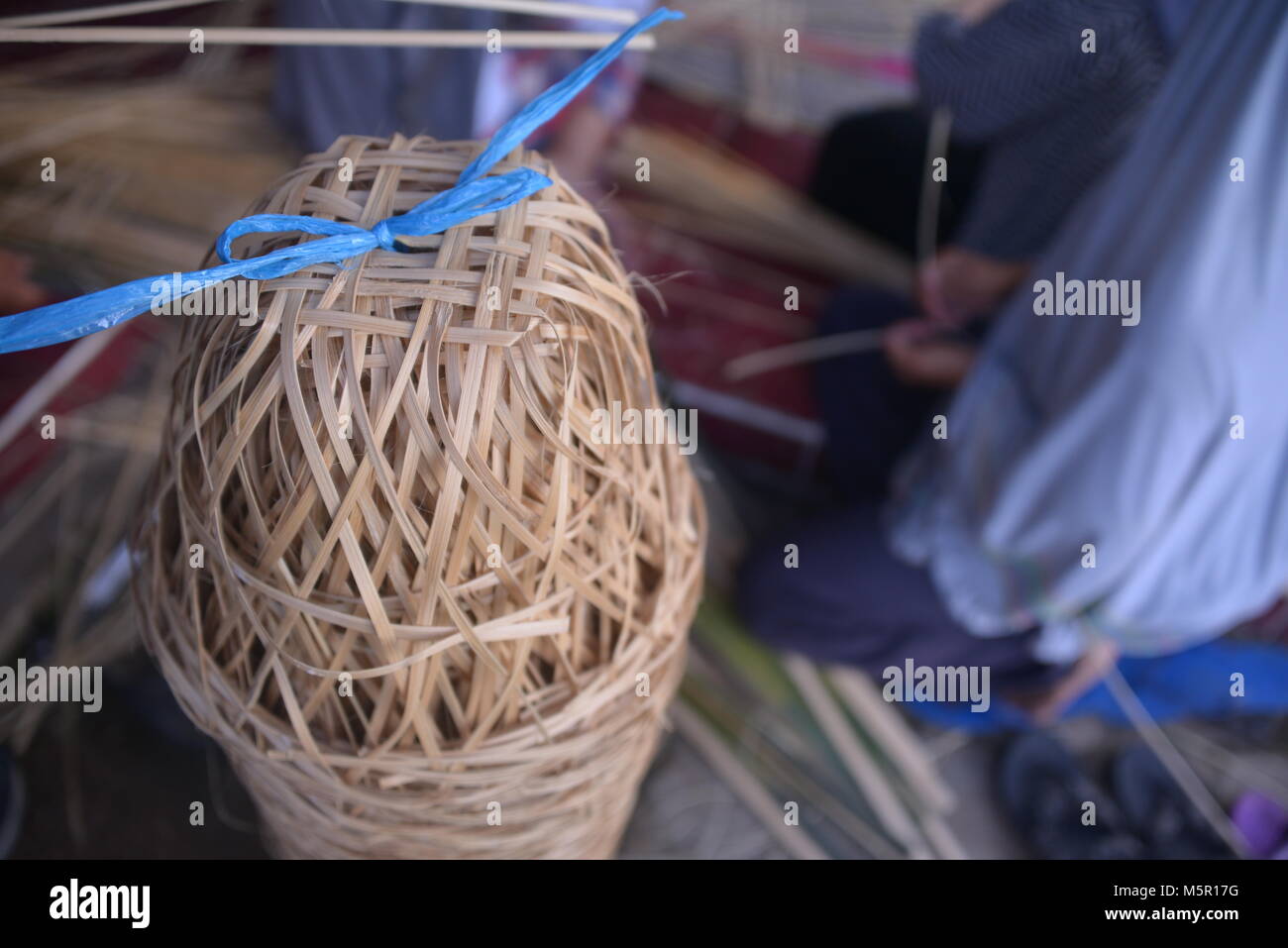 Palo di bambù cestelli per la vendita Foto Stock