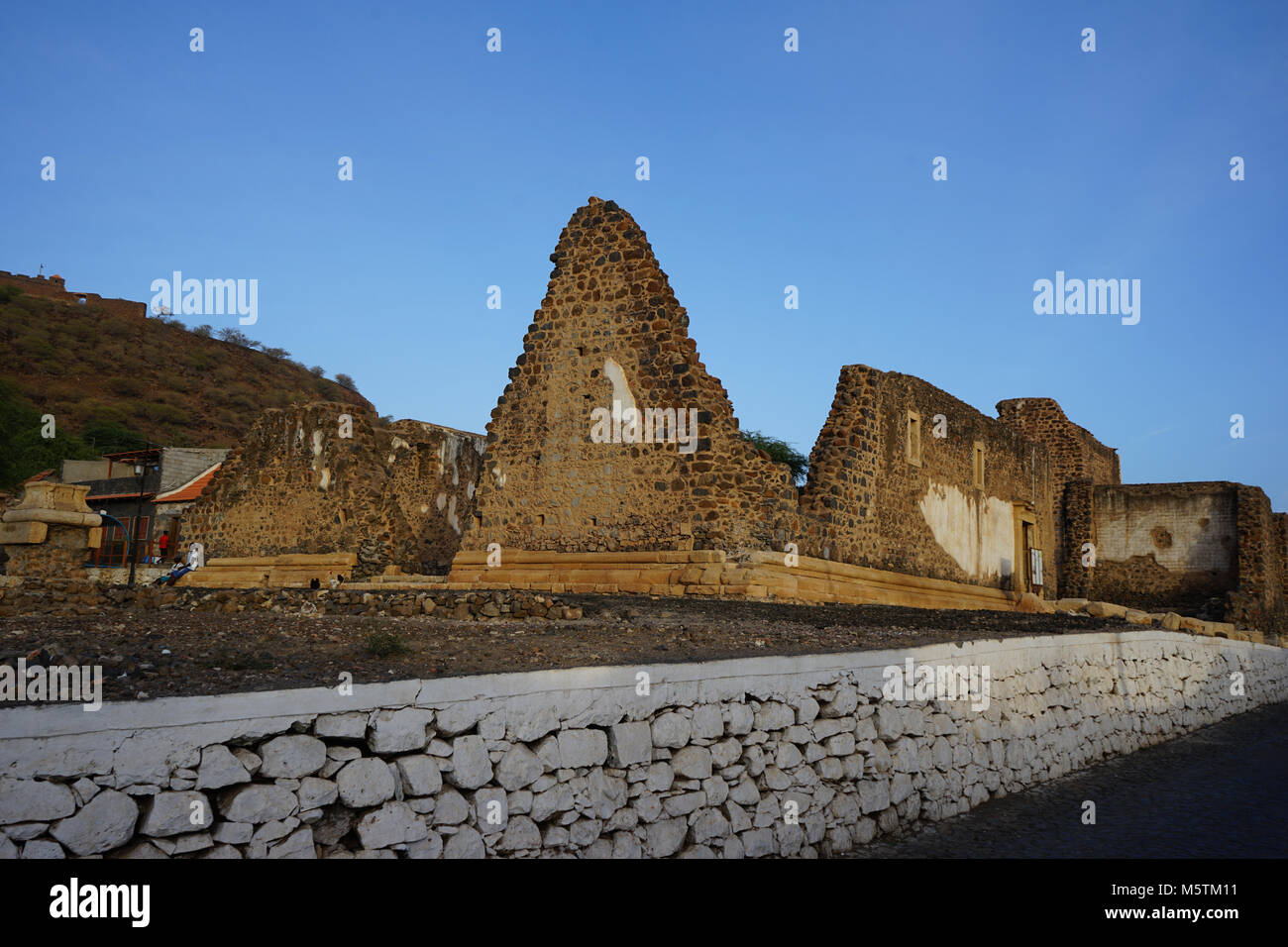 Le rovine della vecchia cattedrale, Cidade Velha, isola di Santiago, Capo Verde Foto Stock