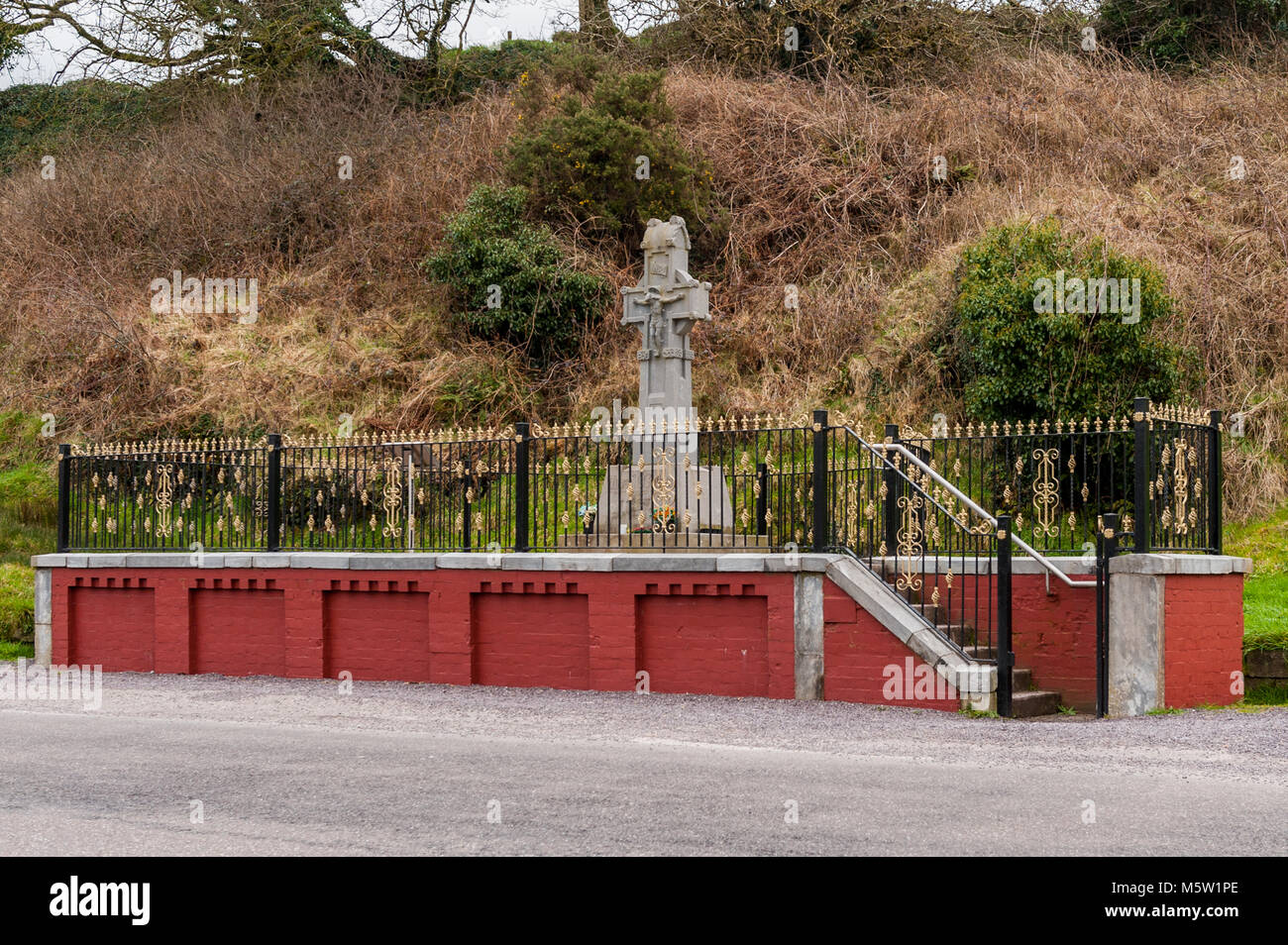 Strada memorial a Beal na Blath, County Cork, Irlanda per contrassegnare Michal Collins assassinio nel 1922 agguato. Foto Stock