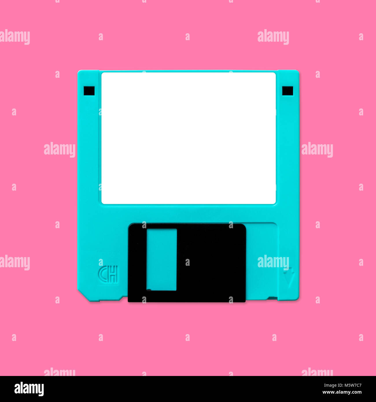 Floppy disk da 3,5 pollici nostalgia, isolato e presentato in vigorosi colori pastello, per il design creativo coperchio, poster, stampa e web, carta regalo, flyer Foto Stock