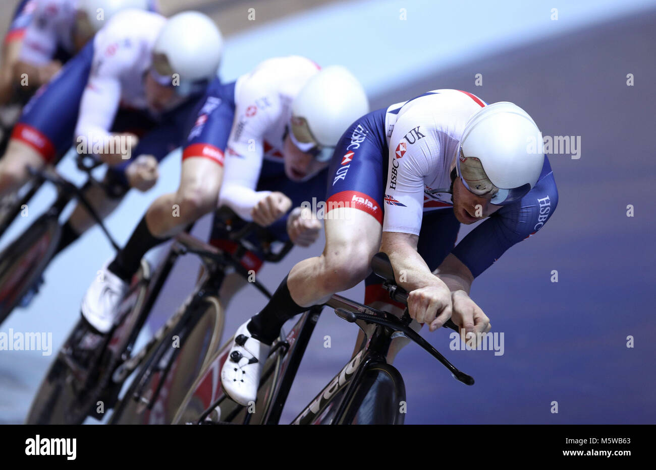 Ed Clancy con i compagni di squadra dalla GB Ciclismo gli uomini del team endurance durante una sessione di formazione presso la sede HSBC National centro ciclistico, Manchester. Foto Stock