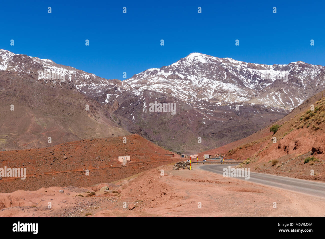 Alto Atlante anche chiamato Grand Montagne Atlas è una catena montuosa nel  centro del Marocco in Africa Settentrionale Foto stock - Alamy