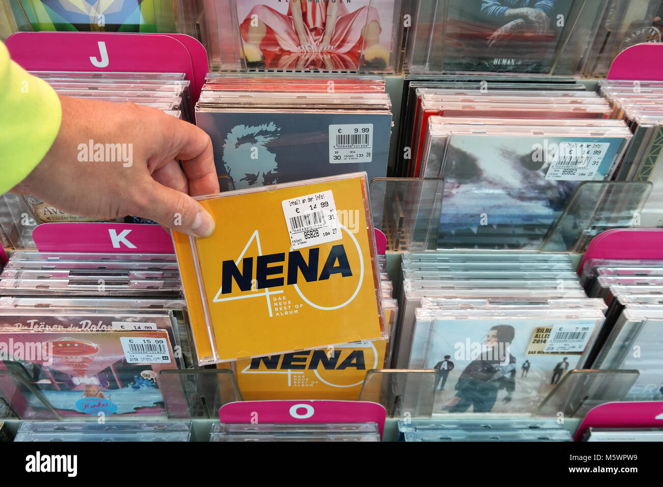 CD 'Nena 40 Das neue migliori dell' album del tedesco cantautore, attrice, e comico Nena Foto Stock
