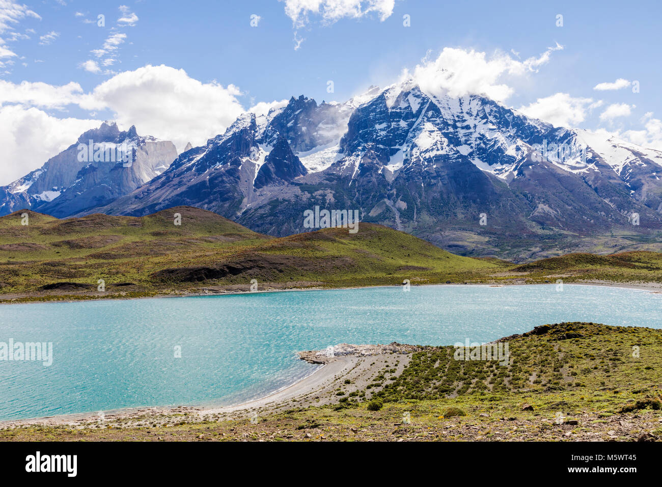 Lago Nordenskjold; Mte. Almirante Nieto; 2640 metri; Parco Nazionale Torres del Paine; Cile Foto Stock