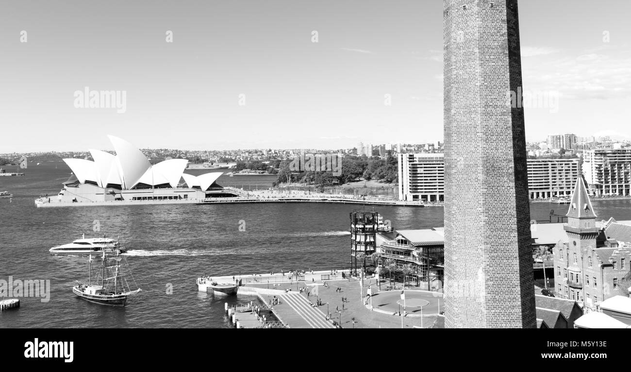 In Australia Sydney Opera House e la baia e lo skyline della città Foto Stock