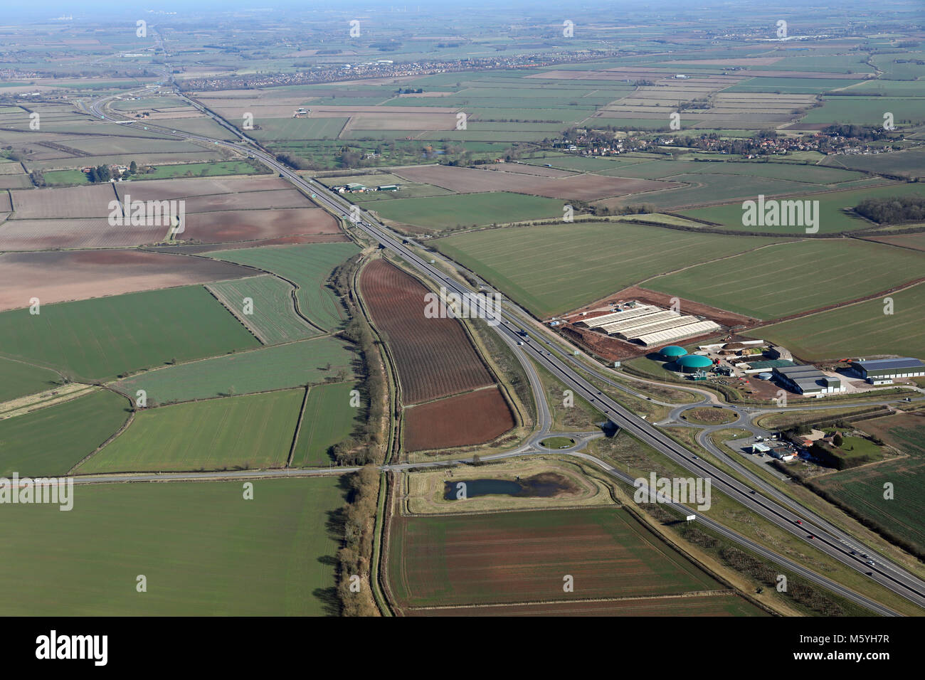 Vista aerea della A46 trunk road dove il Nottingham strada incontra la strada Stagglethorpe vicino Cotgrave, Nottinghamshire, Regno Unito Foto Stock