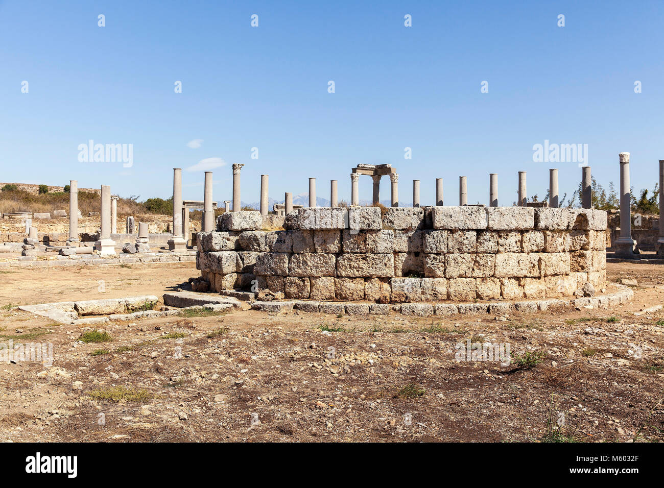 Agora rovine della città antica di Perge Antalya situato in Turchia. Foto Stock