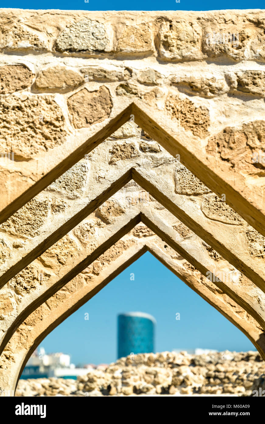 Archway in Bahrain Fort. Un sito Patrimonio Mondiale dell'UNESCO Foto Stock