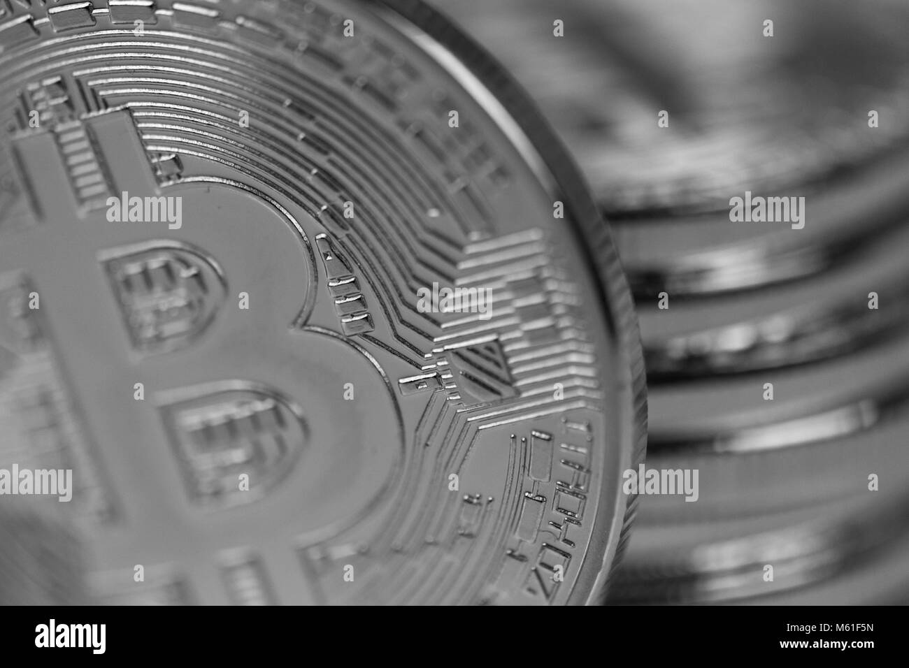 Extreme close up Golden moneta Bitcoin Bitcoin cryptocurrency. Il concetto di business. Foto Stock