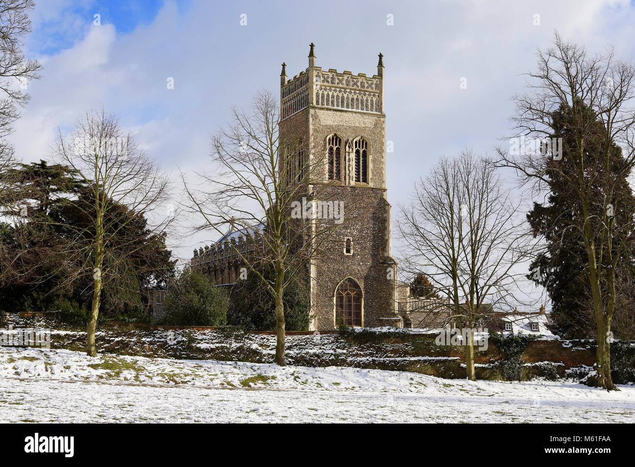 St Margarets chiesa. Chiesa di Inghilterra. Giorno nevoso Febbraio 2018. Vista dal parco di Christchurch. Ipswich, Suffolk, Regno Unito. Foto Stock