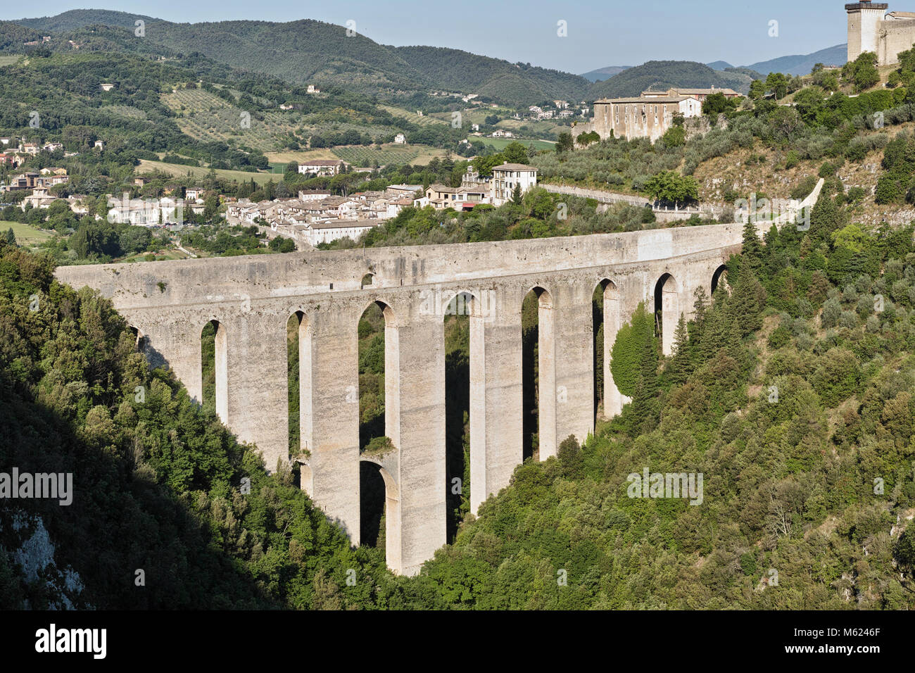 Vista del Ponte delle Torri, Spoleto, umbria, Italia Foto Stock