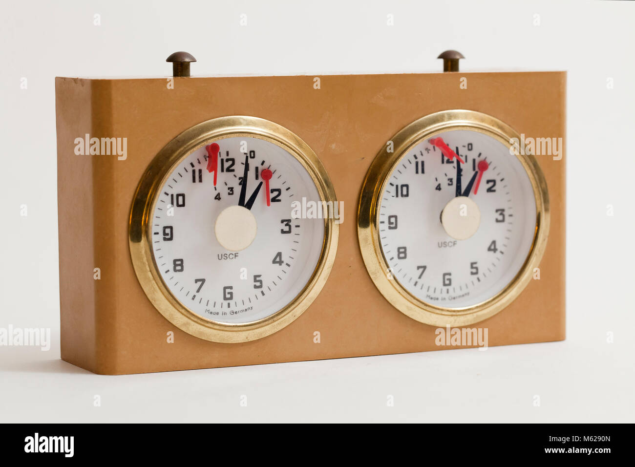 Scacchi analogico orologio (gioco meccanico timer) Foto Stock