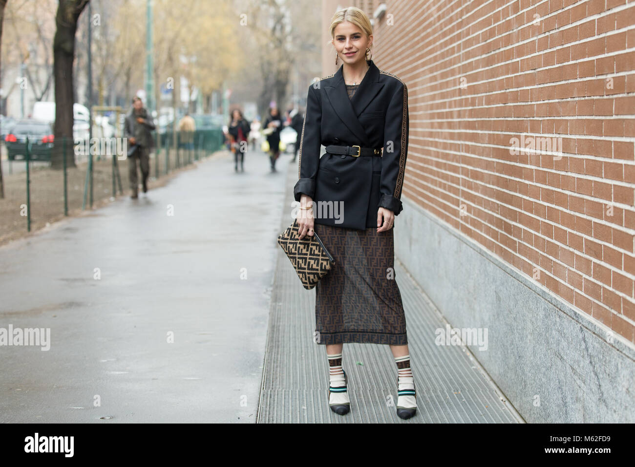 La Fashion Week di Milano FW18 Street Style, Day 2, 22 Febbraio 2018 Foto Stock