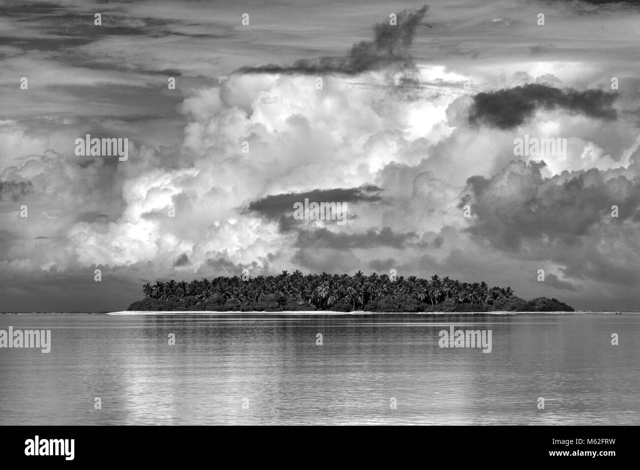 Isola nell'Oceano Indiano, Maldive Foto Stock