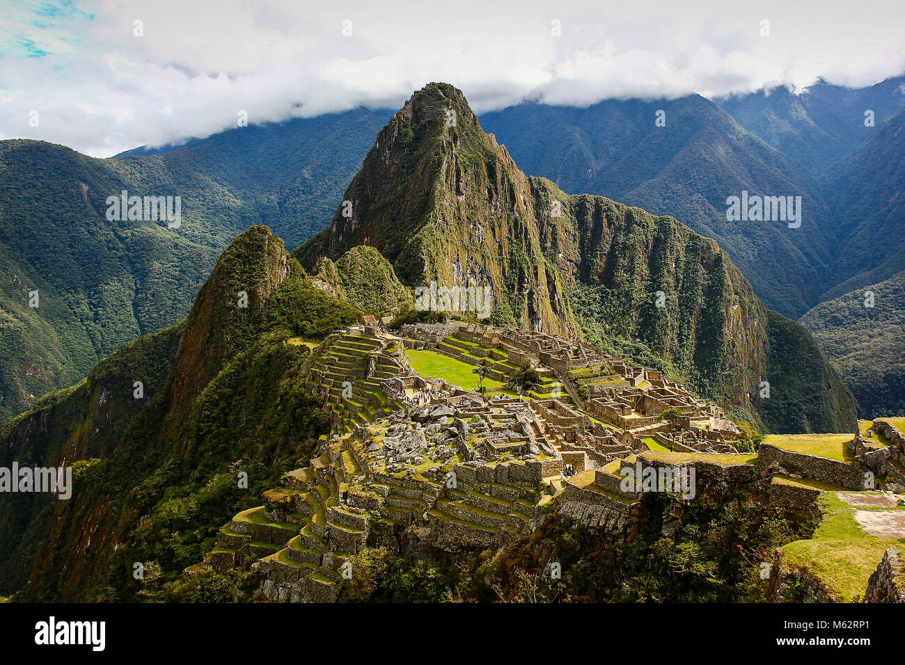 Machupicchu rovine Inca in Cusco, Perù. Unesco - Sito Patrimonio dell'umanità. Escursionismo, trekking unico concetto di destinazione Foto Stock