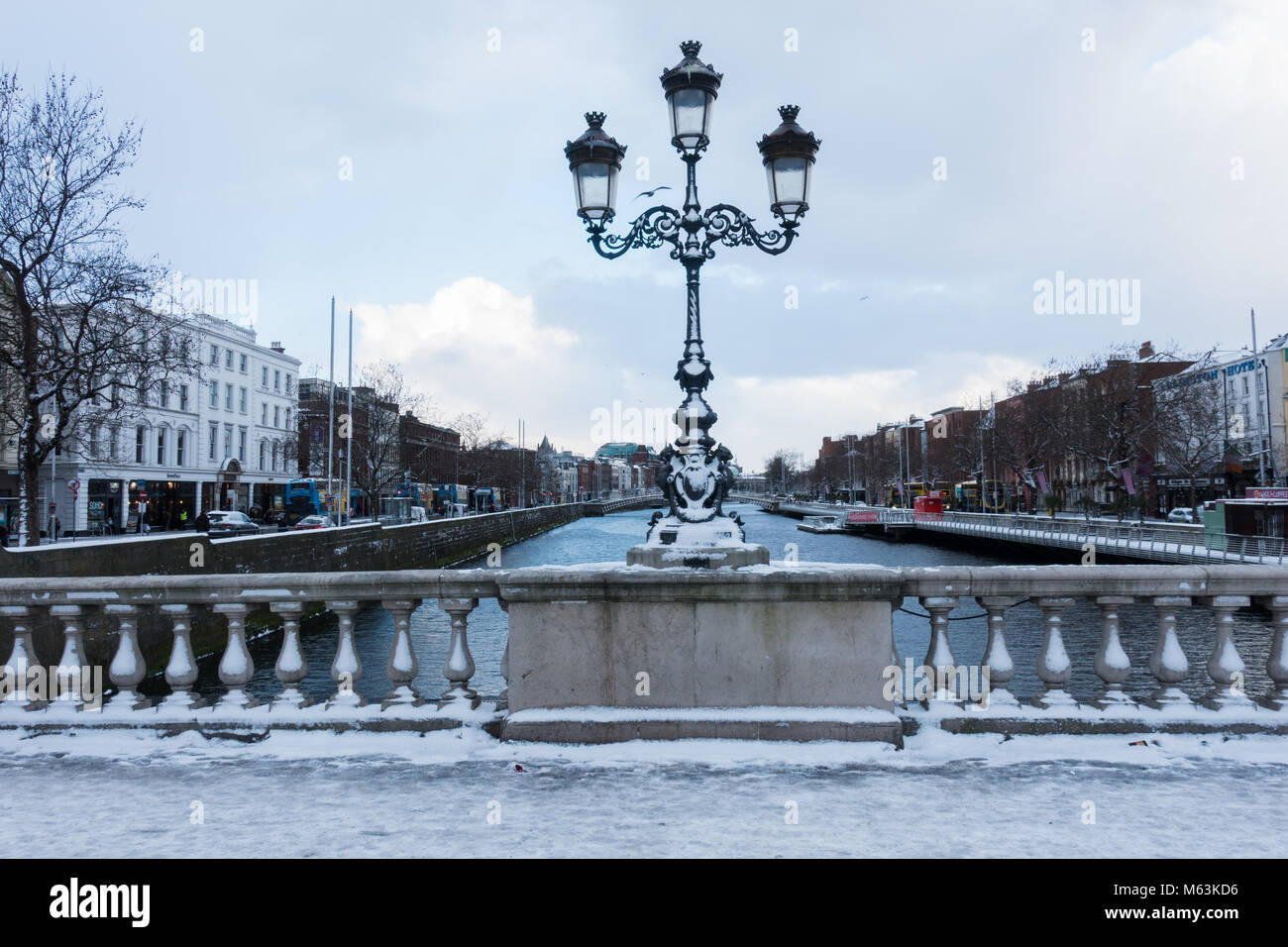 Neve nella città di Dublino, inverno ' Bestia da est' in Irlanda 2018 Foto Stock