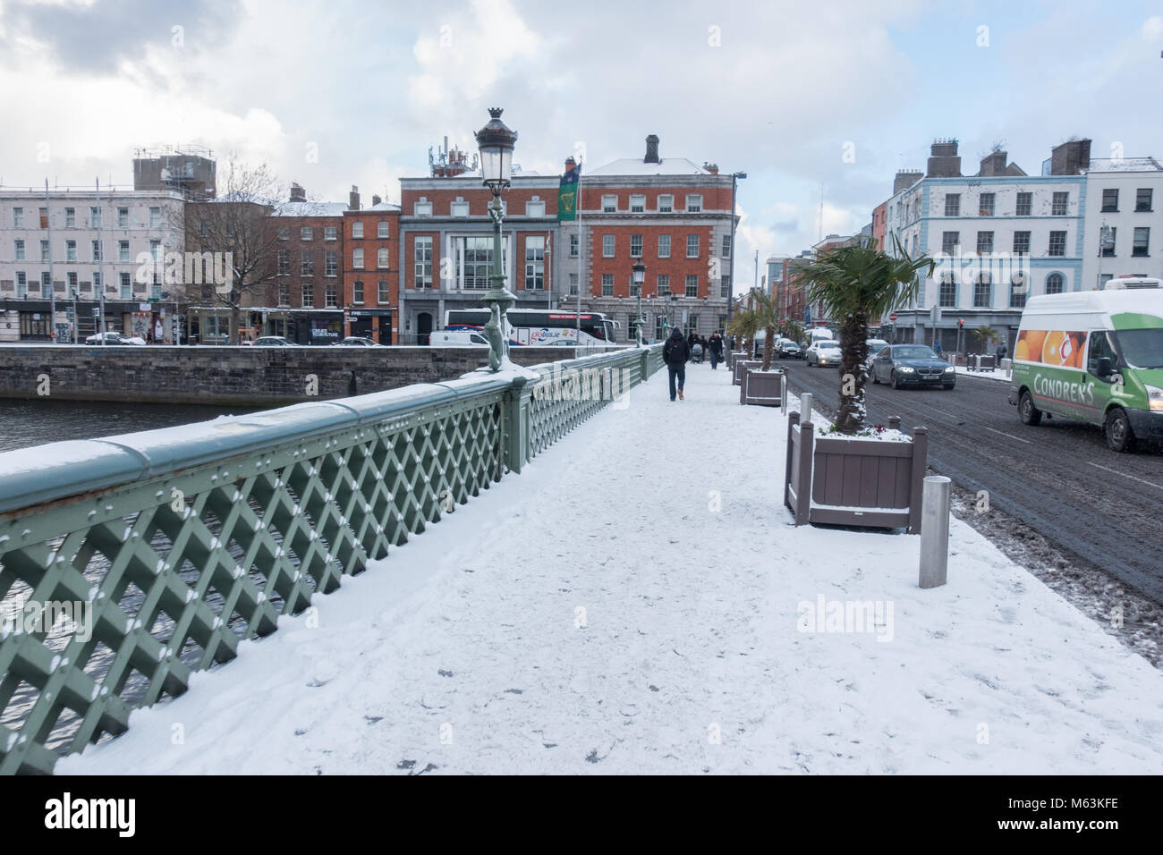 Neve nella città di Dublino, inverno ' Bestia da est' in Irlanda 2018 Foto Stock