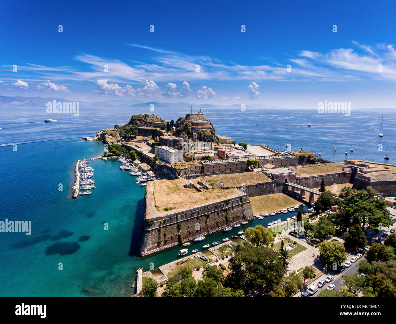Corfù vecchia fortezza veneziana sull'isola di Corfu, Grecia, l'Europa. Vista da sopra. Importante attrazione turistica. Foto Stock