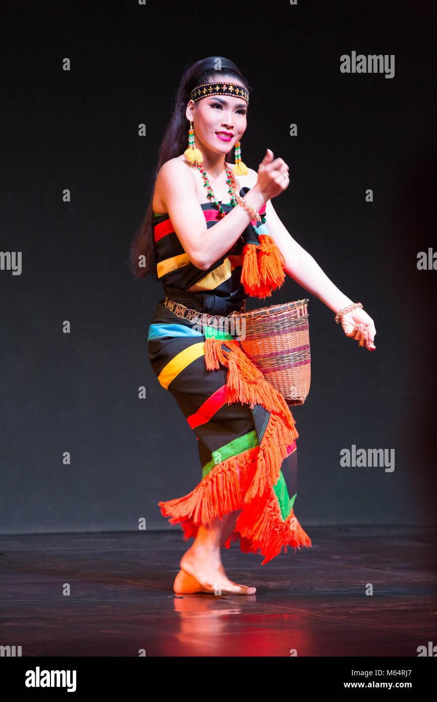 Cambogia - danza tradizionale cambogiano di balli folkloristici; Phnom Penh in Cambogia, in Asia Foto Stock