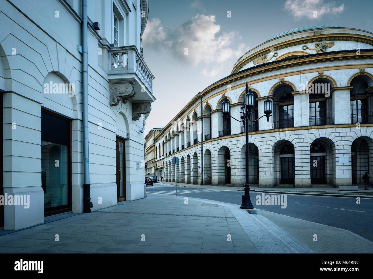 Edificio storico in stile liberty della banca in Varsavia città vecchia, Polonia Foto Stock