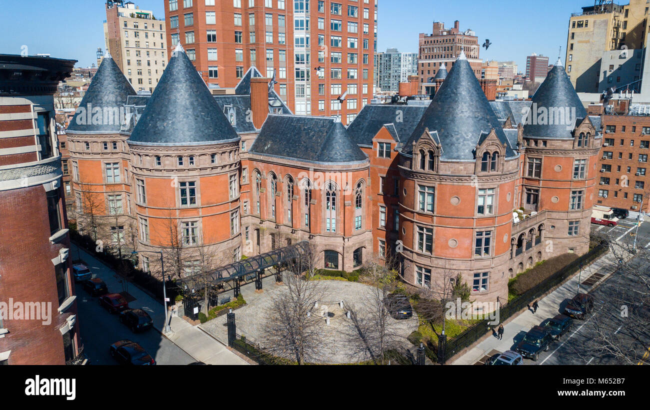 455 Central Park West, precedentemente noto come il New York Cancer Hospital, Upper West Side di Manhattan, New York CIty, STATI UNITI D'AMERICA Foto Stock