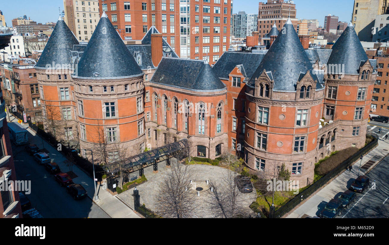 455 Central Park West, precedentemente noto come il New York Cancer Hospital, Upper West Side di Manhattan, New York CIty, STATI UNITI D'AMERICA Foto Stock