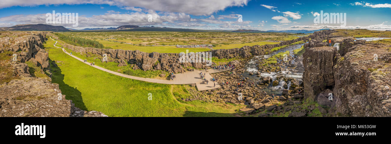 Fessura Almannagja. Thingvellir National Park, un sito Patrimonio Mondiale dell'Unesco, Islanda. Foto Stock