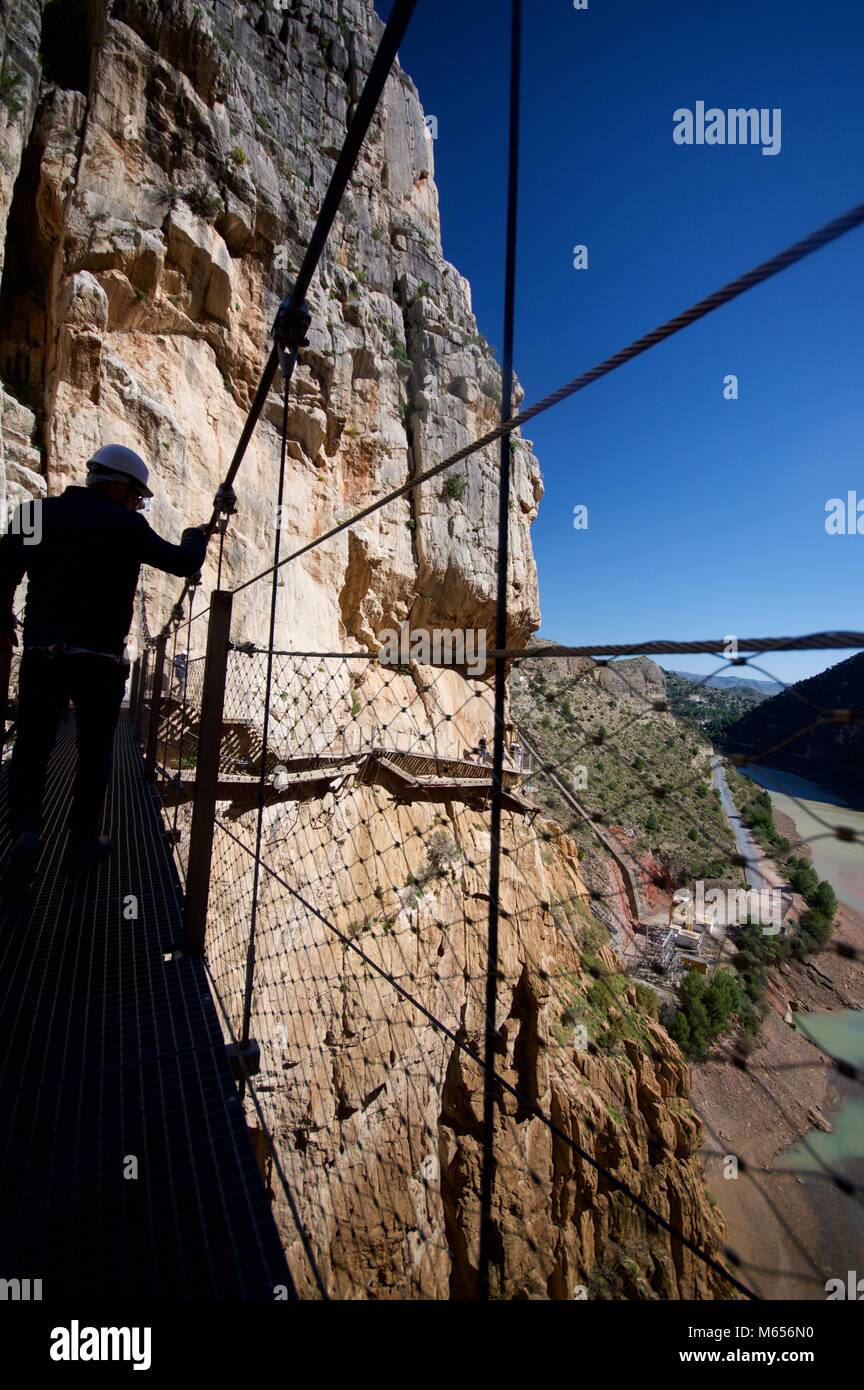 Le vertiginose Caminito del Rey passerella di montagna nella provincia di Malaga, Spagna Foto Stock