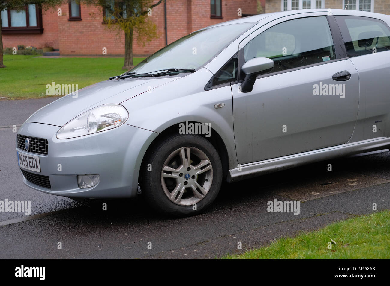 Febbraio 2018 - Argento 2007 Fiat Grande Punto Foto Stock