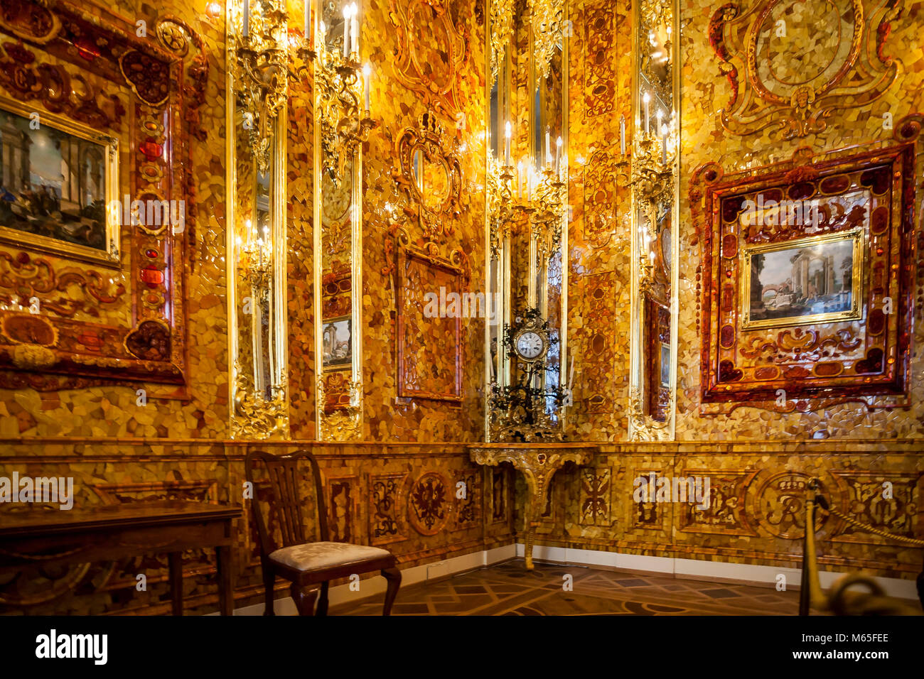 Sala Ambra nel Palazzo di Caterina. San Pietroburgo, Russia © Myrleen Pearson. ...Ferguson Cate Foto Stock