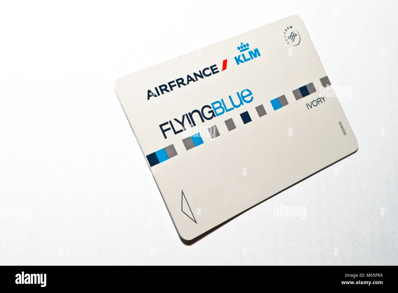 Air France KLM/ carta Flying Blue isolato su sfondo bianco Foto stock -  Alamy