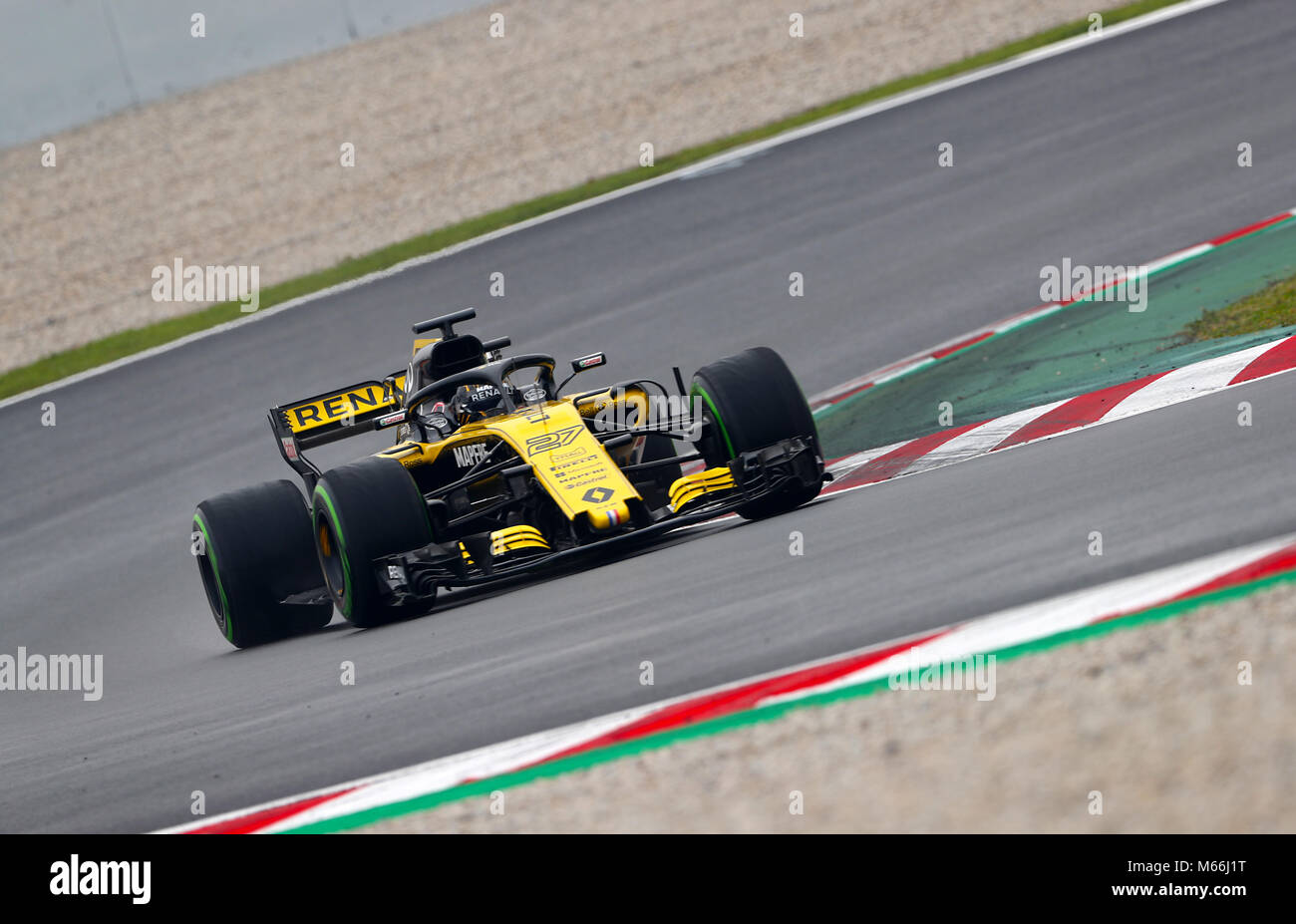 La Renault a Nico Hulkenberg durante la quattro giorni di test pre-stagione sul circuito de Barcelona-Catalunya, Barcellona. Foto Stock